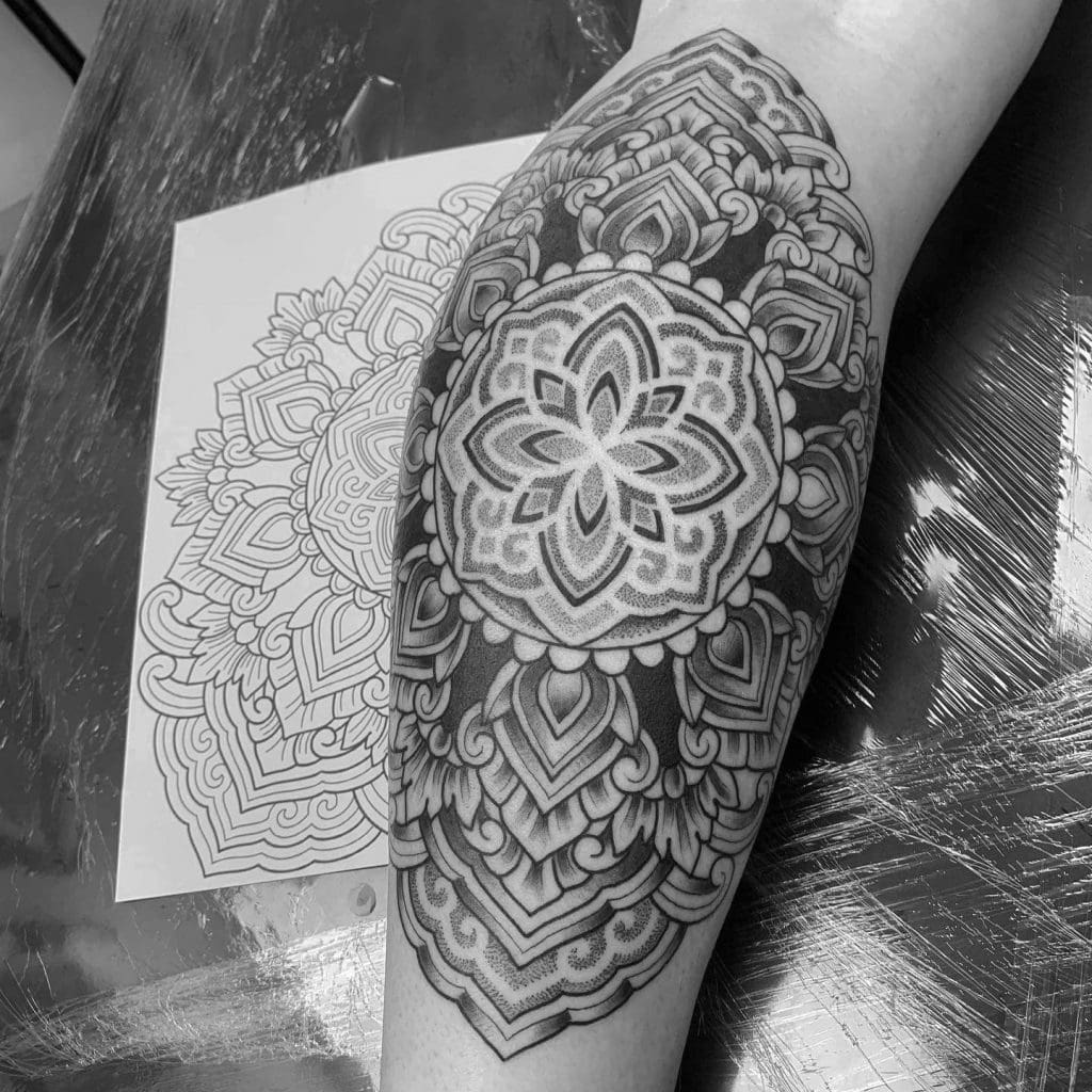 Blackwork and Dotwork